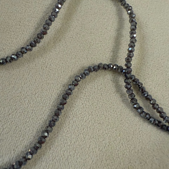 Elegant Shimmery Beaded Necklace with Teardrop Pendants - Picture 5 of 5